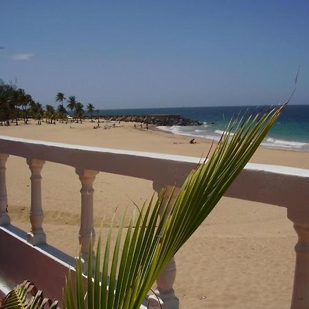 Aleli By The Sea Guest House Сан Хуан Екстериор снимка