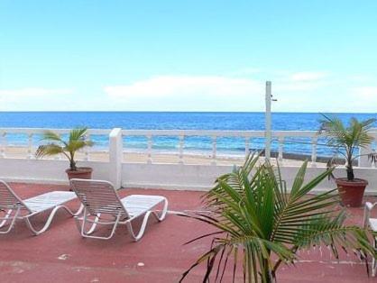 Aleli By The Sea Guest House Сан Хуан Екстериор снимка